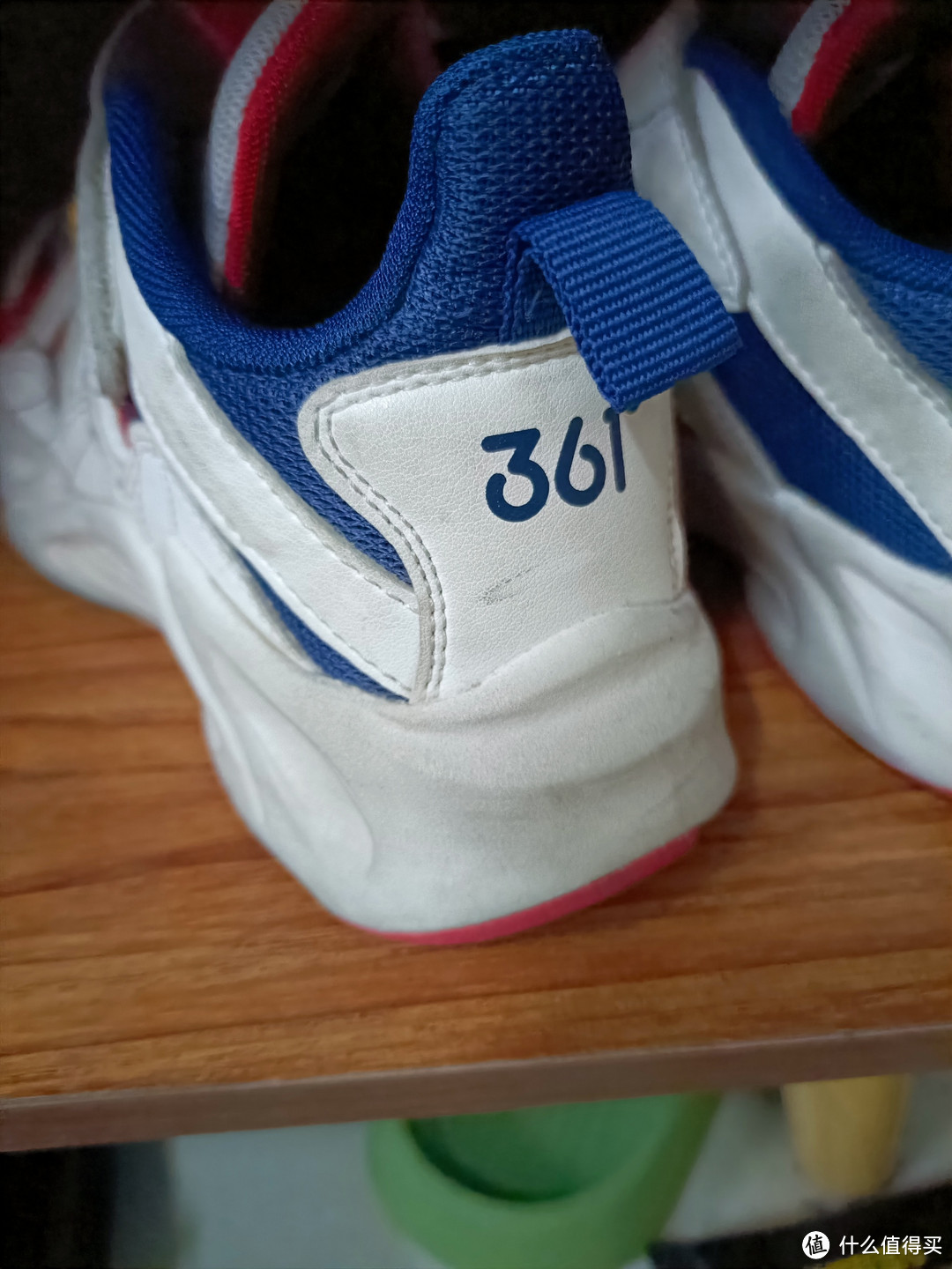 小孩子买的鞋子没几天就黑不溜秋的，还萌娃过春天？