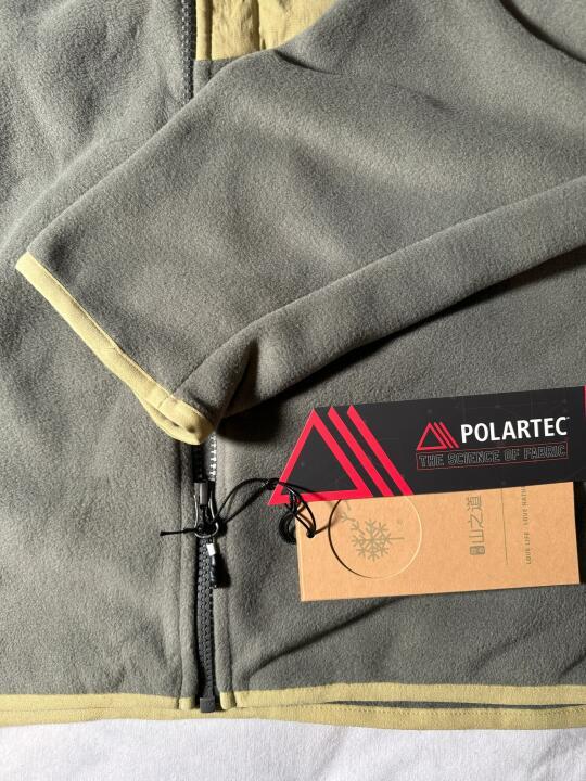 碧山二代Polartec 200抓绒衣：设计细致，保暖舒适的多功能选择