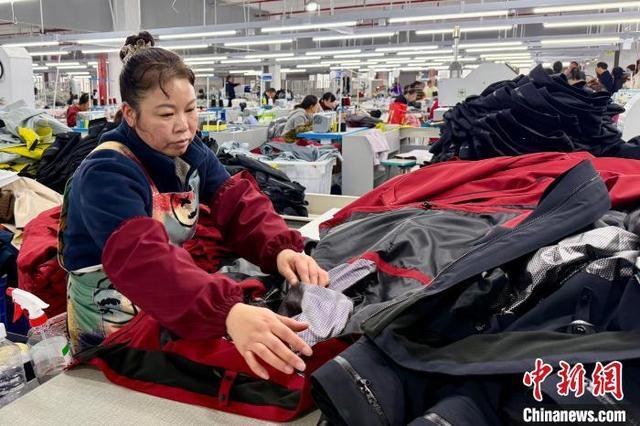 台州冲锋衣工厂揭秘：高质量与低价格背后的秘密